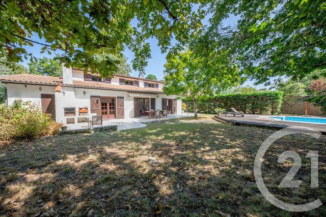 maison à vendre - 7 pièces - 161.07 m2 - ST MEDARD EN JALLES - 33 - AQUITAINE - Century 21 Kadima