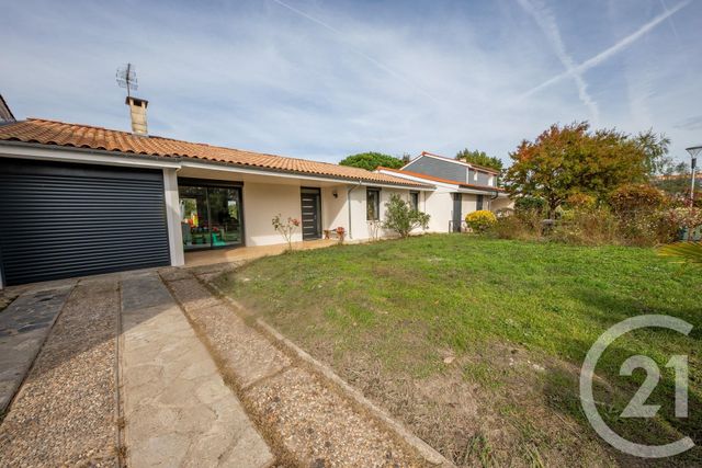 maison à vendre - 6 pièces - 117.35 m2 - ST MEDARD EN JALLES - 33 - AQUITAINE - Century 21 Kadima